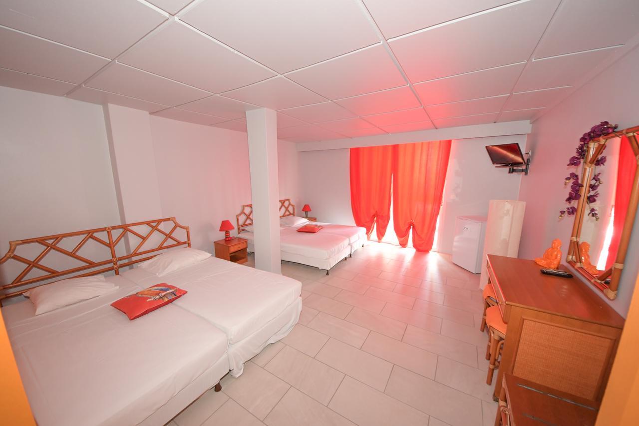 Hotel-Restaurant La Dunette แซ็งแตนน์ ภายนอก รูปภาพ