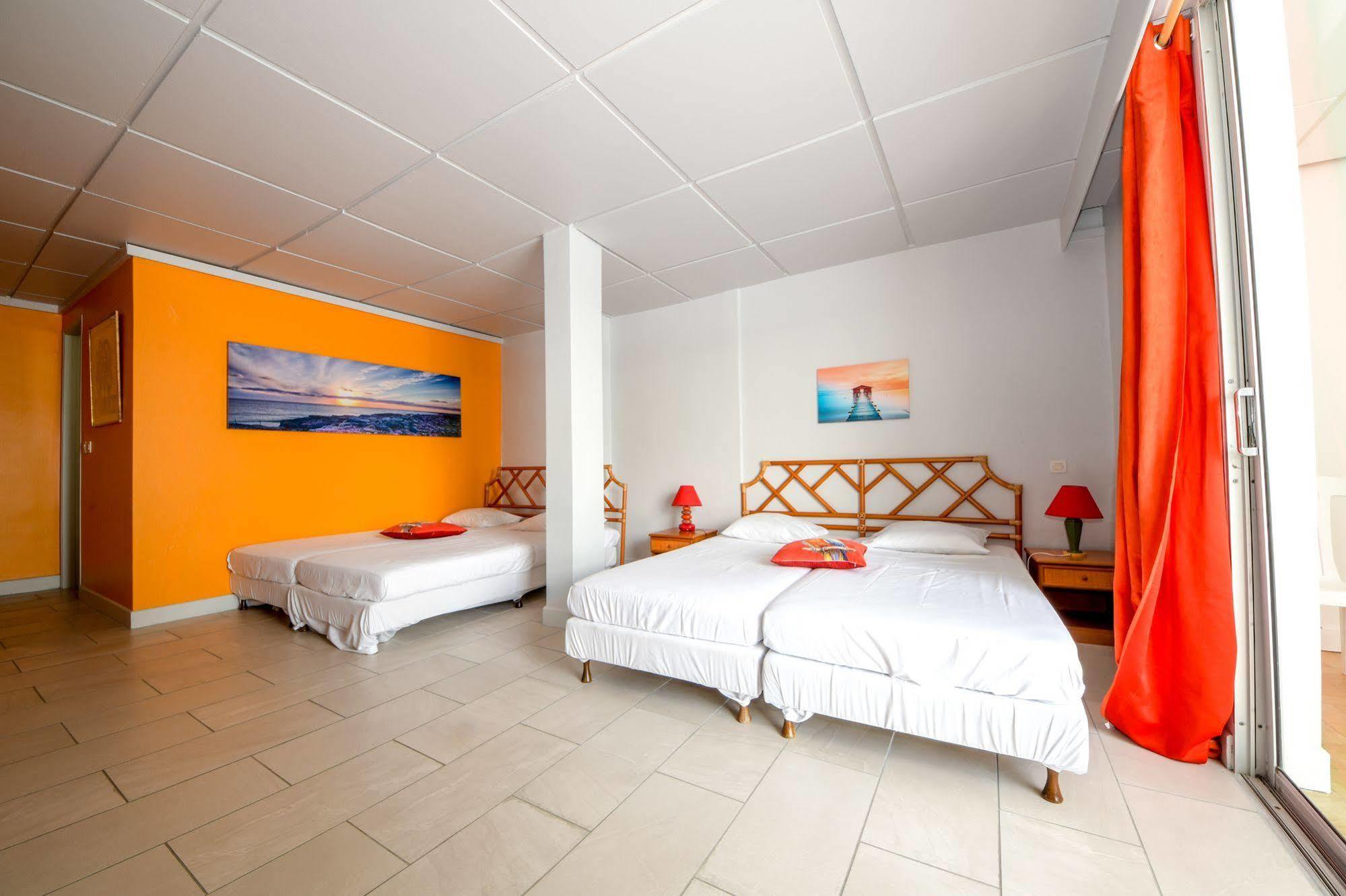 Hotel-Restaurant La Dunette แซ็งแตนน์ ภายนอก รูปภาพ