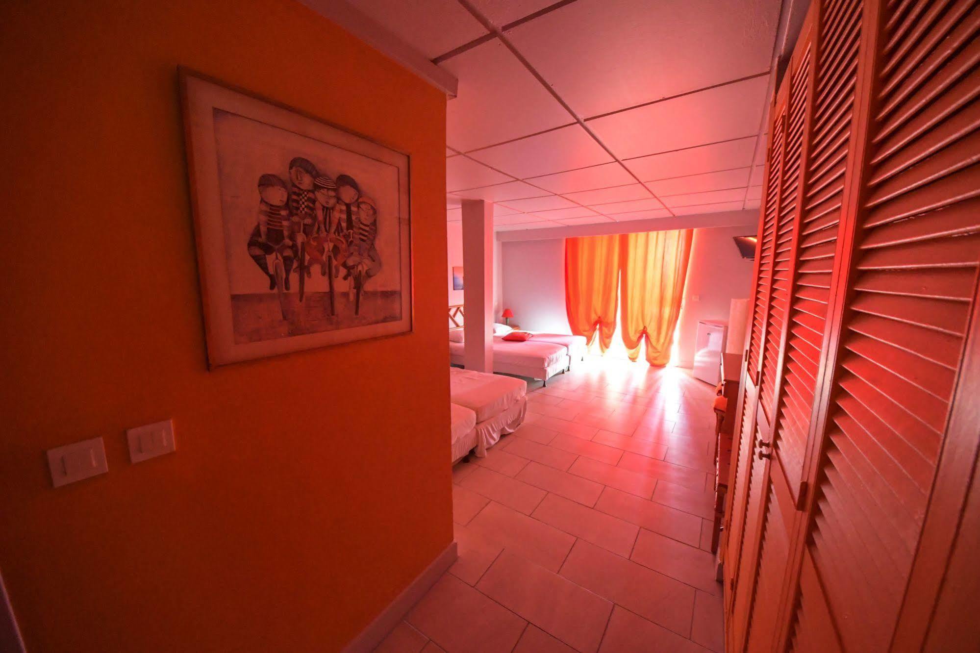 Hotel-Restaurant La Dunette แซ็งแตนน์ ภายนอก รูปภาพ