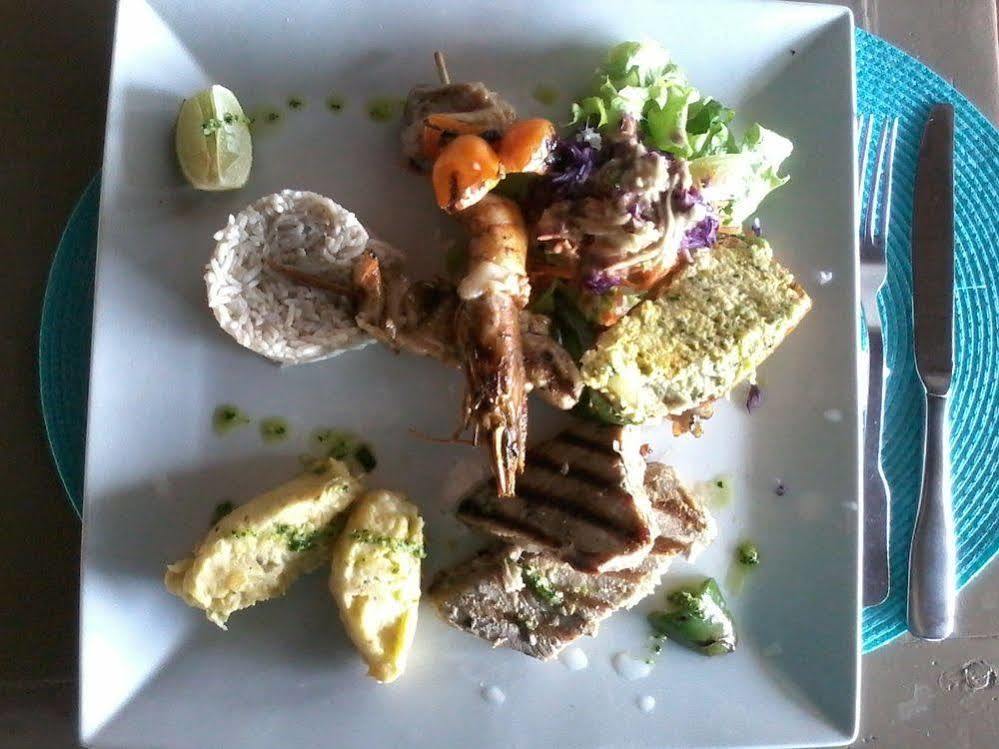 Hotel-Restaurant La Dunette แซ็งแตนน์ ภายนอก รูปภาพ